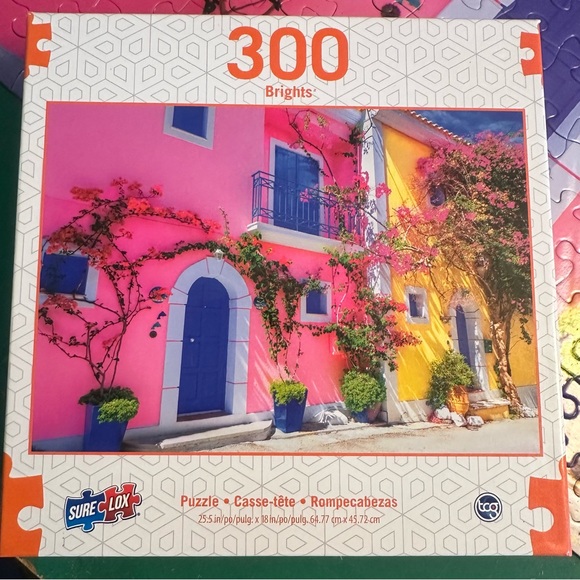 Easy complete 300 piece puzzle old wooden door - Picture 3 of 12